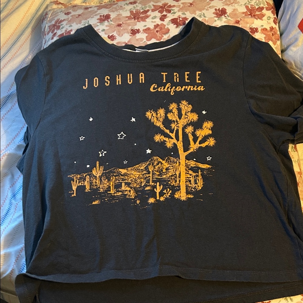 Joshua Tree Graphic T-Shirt